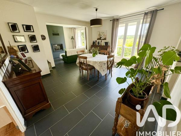Maison à vendre 6 pièces 150 m² Saint-Hilaire-Saint-Mesmin