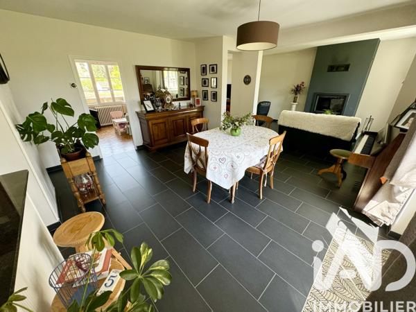 Maison à vendre 6 pièces 150 m² Saint-Hilaire-Saint-Mesmin