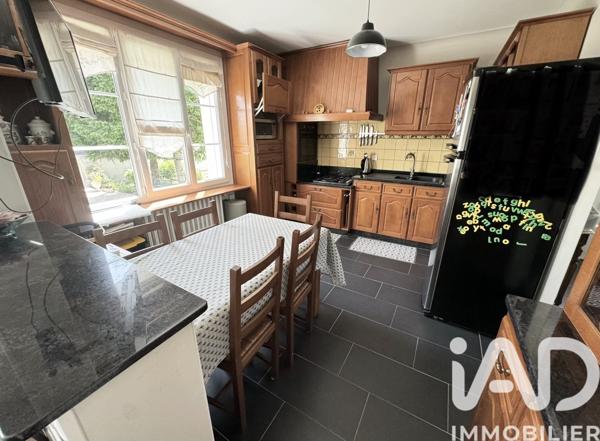 Maison à vendre 6 pièces 150 m² Saint-Hilaire-Saint-Mesmin