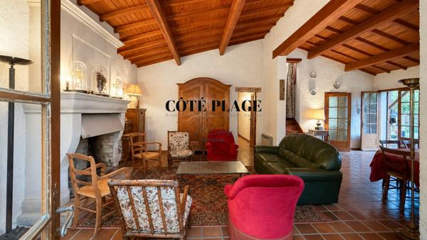 Saint-Palais-sur-Mer (17420) SAINT PALAIS / MER - Maison atypique - proche plage - AU PRIX DE 977.600€ HAI