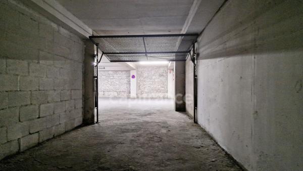 Parking/Box à vendre proche de PARIS 17EME ARRONDISSEMENT (75)