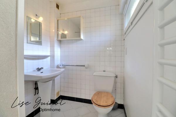 MAULE CENTRE - JARDINET ET CAVE