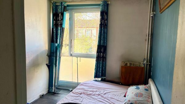 PROCHE GARE ET COMERCE