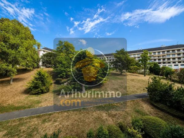 Vente                                                      Appartement
                        
                     7 pièces                      137 m2                     à Chennevières-sur-Marne