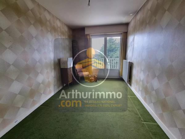 Vente                                                      Appartement
                        
                     7 pièces                      137 m2                     à Chennevières-sur-Marne