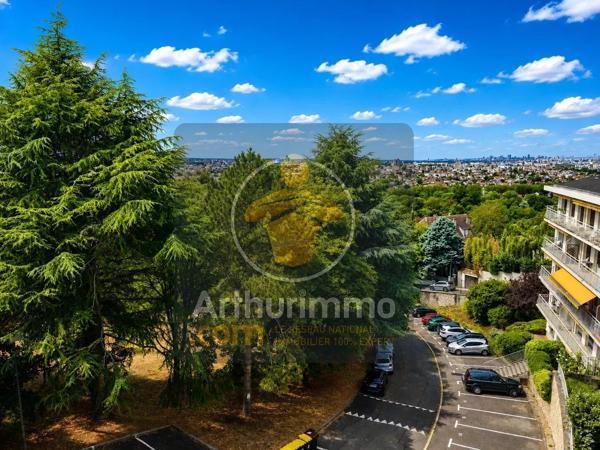 Vente                                                      Appartement
                        
                     7 pièces                      137 m2                     à Chennevières-sur-Marne