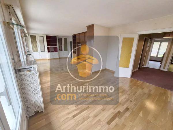 Vente                                                      Appartement
                        
                     7 pièces                      137 m2                     à Chennevières-sur-Marne
