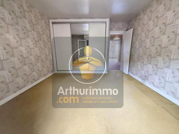 Vente                                                      Appartement
                        
                     7 pièces                      137 m2                     à Chennevières-sur-Marne