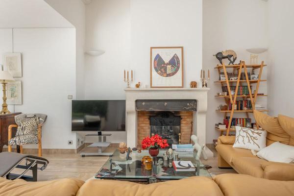 L'Élégance Architecturale Maison d'architecte Nimes 5 pièce(s) 182.8 m2