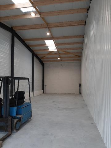 A louer un local d'activité d'une surface de 120m² environ - NANTES OUEST
