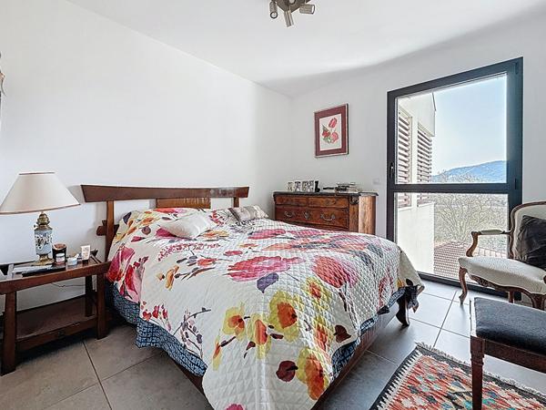 T3 MAURICE FAURE 65 m² avec terrasse de 21 m² un garage et un stationnement