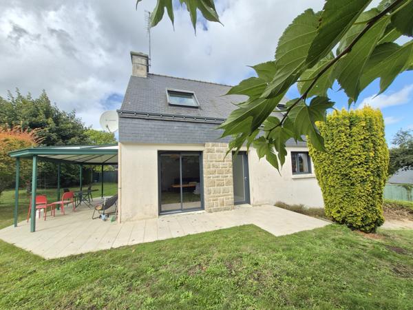 Sulniac (56250) Maison traditionnelle lumineuse dans un cadre bucolique.