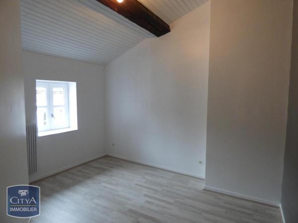 Appartement à louer 4 pièces 97.13m²