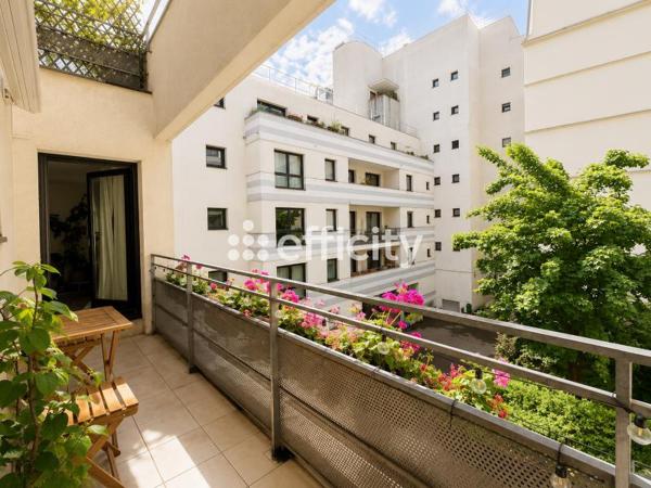 Appartement
         3 pièces
        - 78 m² 740 000 € *