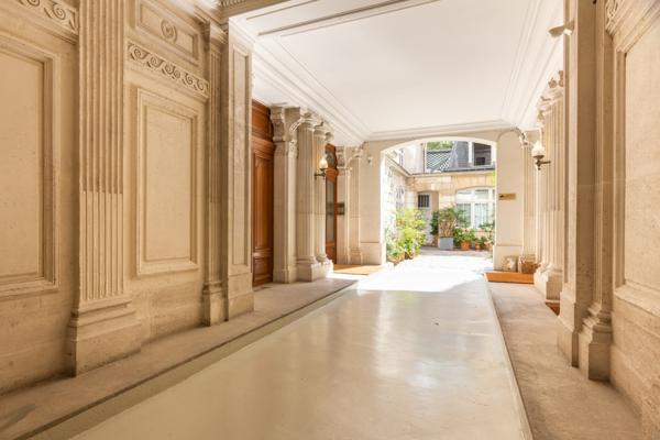 Appartement Chambre à vendre  1 pièce - 12 m2 PARIS - 75007