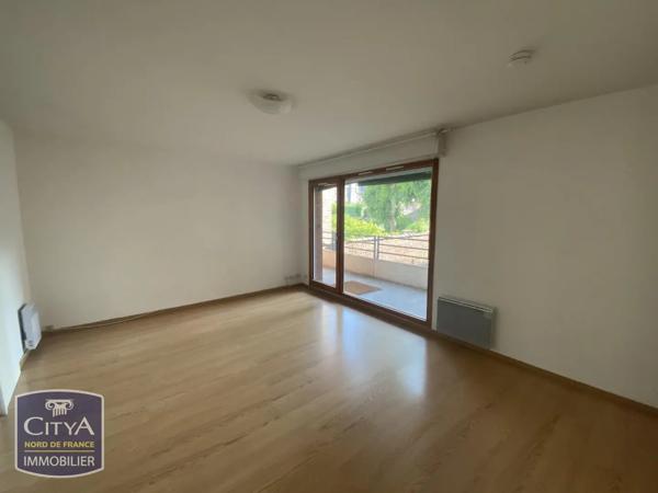 Appartement à louer 3 pièces 67.3m² Lille (59800)