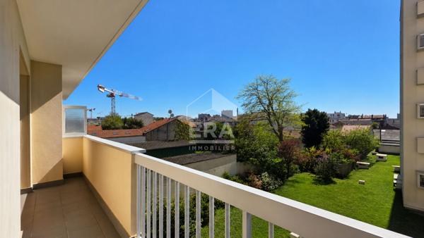 Boissière Appartement Montreuil 4 pièces 81.86 m2 avec balcons et box