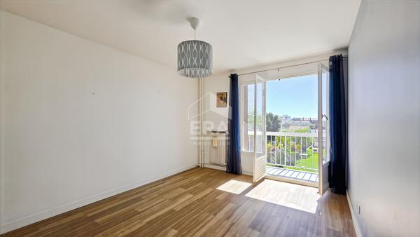 Boissière Appartement Montreuil 4 pièces 81.86 m2 avec balcons et box