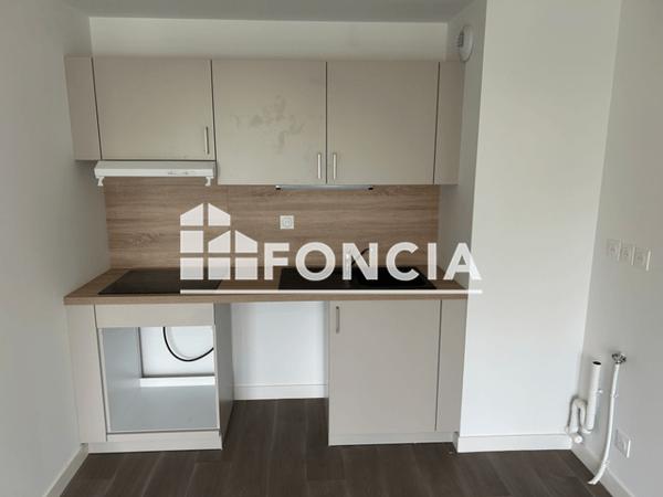 Location Appartement 2 pièces 44.17 m² - 17 RUE JEAN RICHARD BLOCH Poitiers 86000