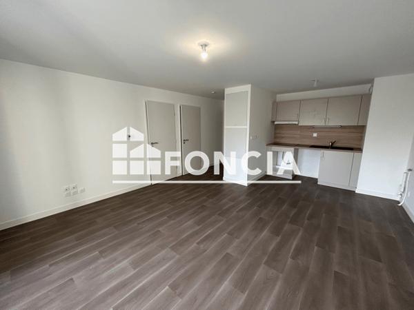 Location Appartement 2 pièces 44.17 m² - 17 RUE JEAN RICHARD BLOCH Poitiers 86000