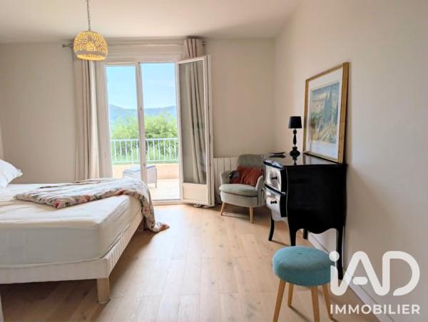 Maison à vendre 8 pièces 280 m² Pierrefeu-du-Var