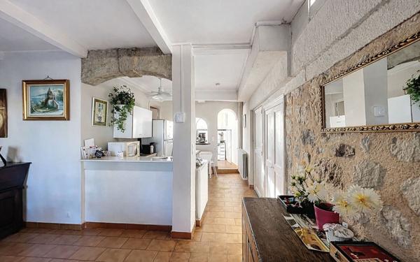 Maison à vendre    3 pièces •  Mougins