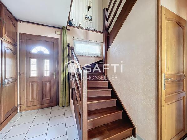 Maison familiale située dans un quartier calme