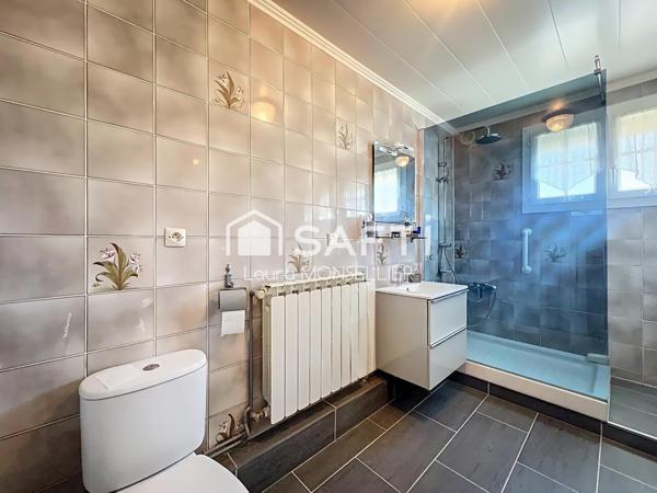 Maison familiale située dans un quartier calme