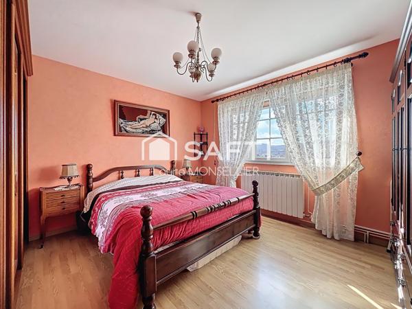 Maison familiale située dans un quartier calme