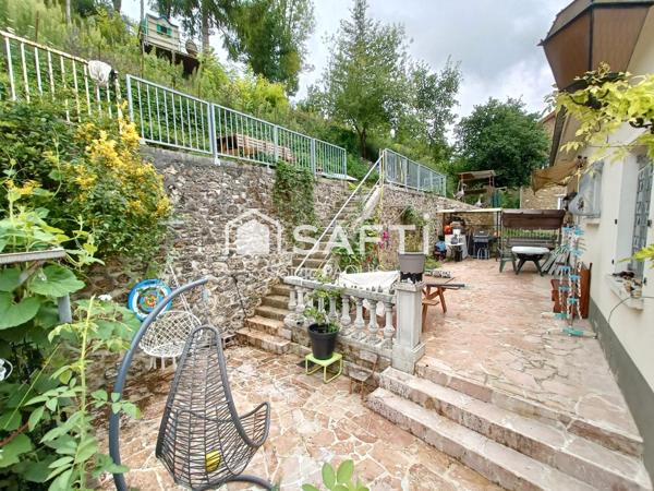 Maison indépendante avec sous-sol total