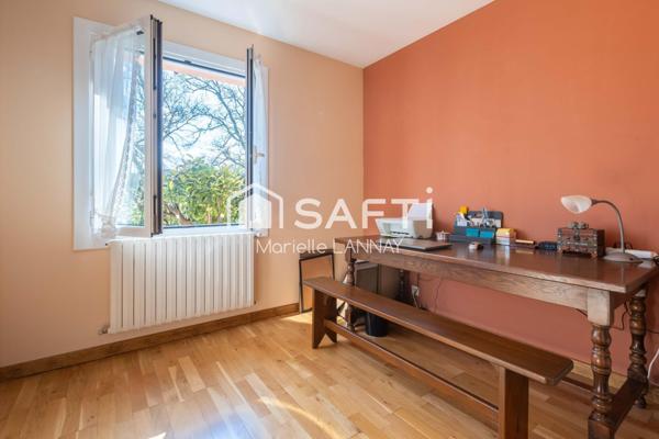 Belle maison familiale avec vue sur les montagnes