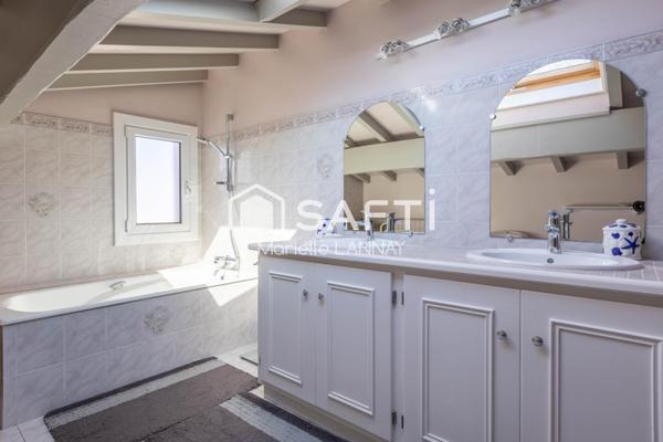 Belle maison familiale avec vue sur les montagnes