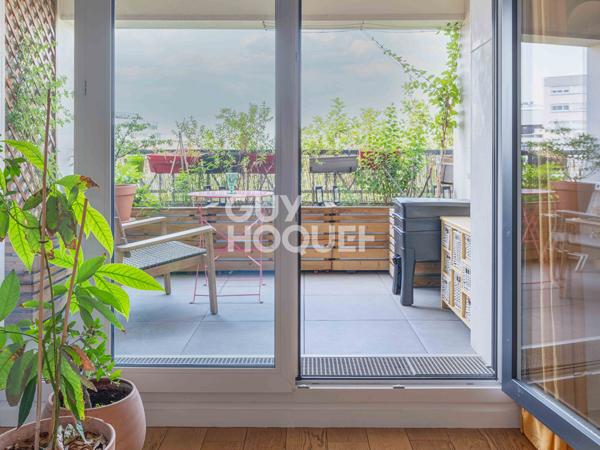 T3 lumineux avec balcon sans vis-à-vis et vue dégagée sur le Sacré-Coeur