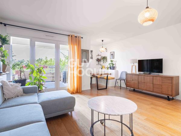 T3 lumineux avec balcon sans vis-à-vis et vue dégagée sur le Sacré-Coeur