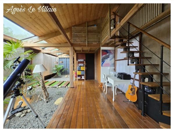 Villa d'Architecte d'Exception sur 4 500 m2 Vue Mer