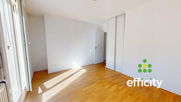 Appartement
         3 pièces
        - 62 m² 269 000 € *