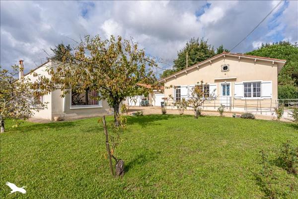 Maison à vendre |  Le Fleix |  4 pièces | 121 m²