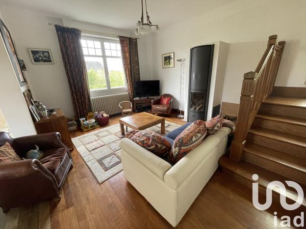 Maison 6 pièces de 135 m² à Vaux-le-Pénil (77000)