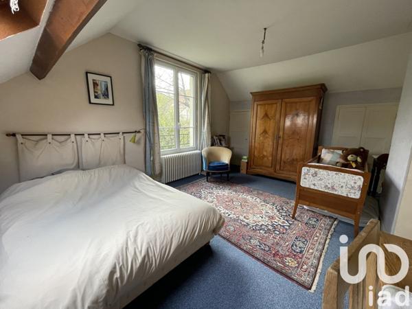 Maison 6 pièces de 135 m² à Vaux-le-Pénil (77000)