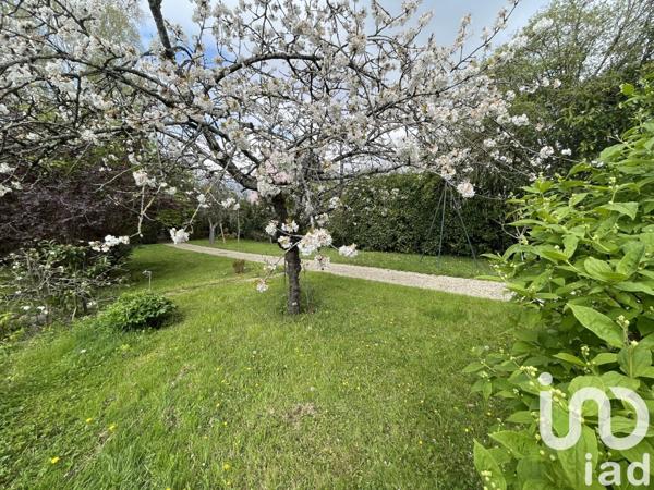 Maison 6 pièces de 135 m² à Vaux-le-Pénil (77000)