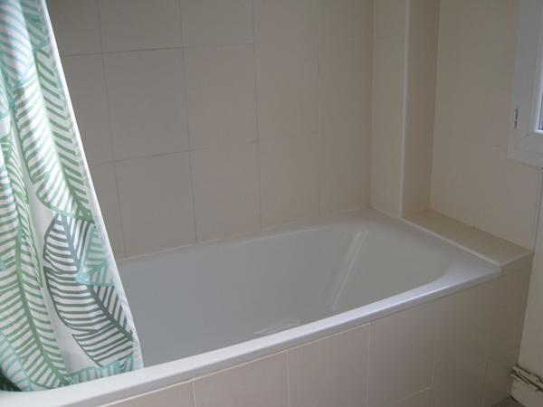 A LOUER STUDIO MEUBLE PROCHE CENTRE VILLE A ST QUENTIN 02100