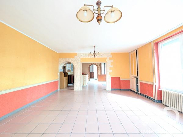 Maison à vendre 1 pièce 245 m² Montmorillon