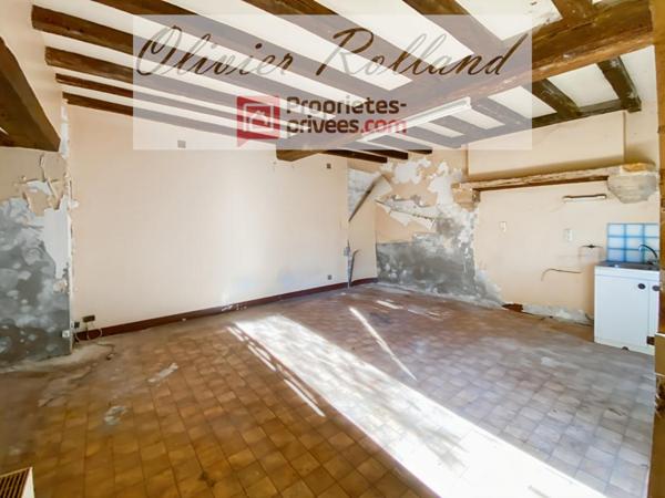 49380 - Faveraye Machelles Maison à rénover de 83 m² avec grenier aménageable sut terrain clos de 400 m²