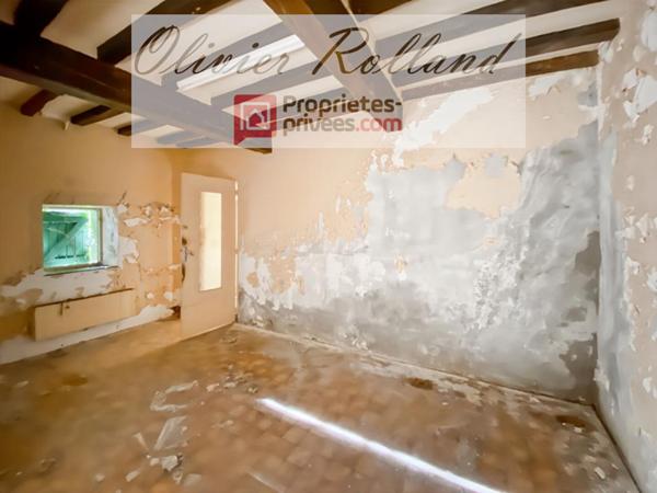49380 - Faveraye Machelles Maison à rénover de 83 m² avec grenier aménageable sut terrain clos de 400 m²