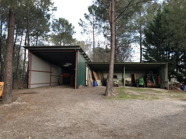 Grande propriété de 3 chambres située sur un terrain de 65 hectares avec potentiel de revenus (actuellement un parc de chasse)
