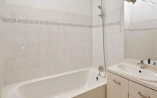 Appartement à vendre    2 pièces •  Nantes