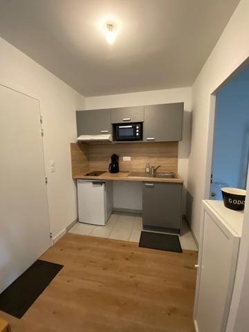 QUARTIER CHALATRES STUDIO MEUBLE , Nantes 44000
