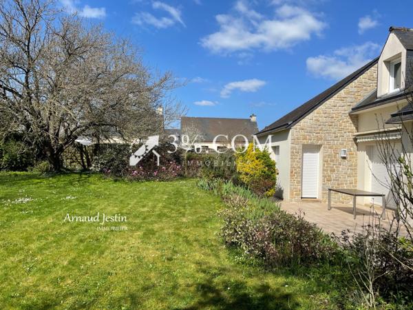 Maison 9 pièce(s) 5 chambre(s) 176 m²