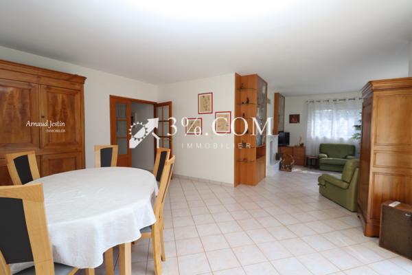 Maison 9 pièce(s) 5 chambre(s) 176 m²