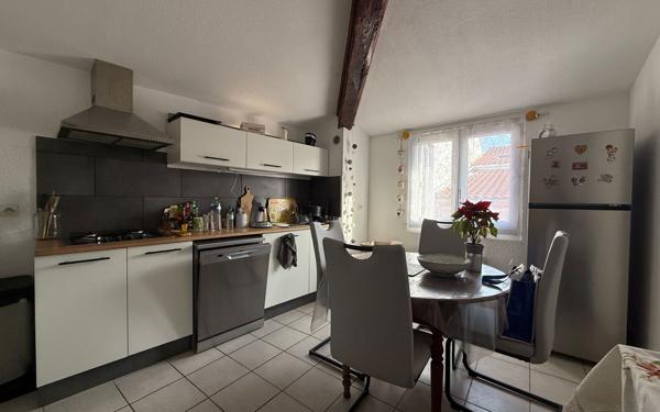 Appartement à louer    3 pièces •  Trouillas